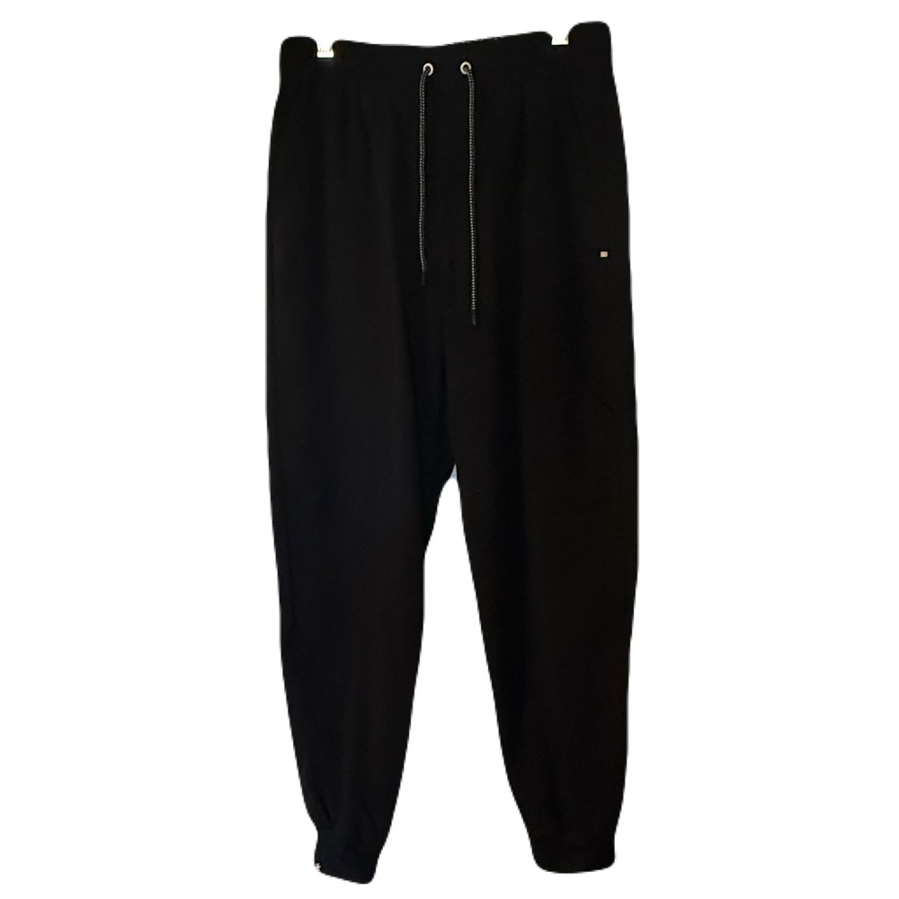 Black Jogger Scrubs.